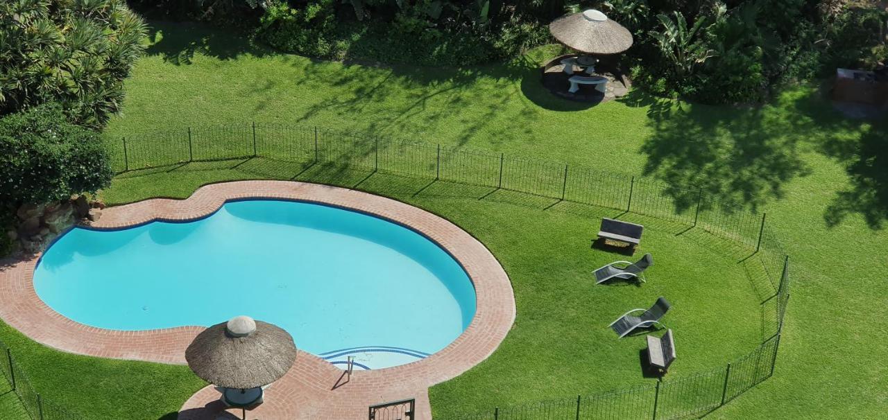 17 Kyalanga Umhlanga Rocks Apartment *