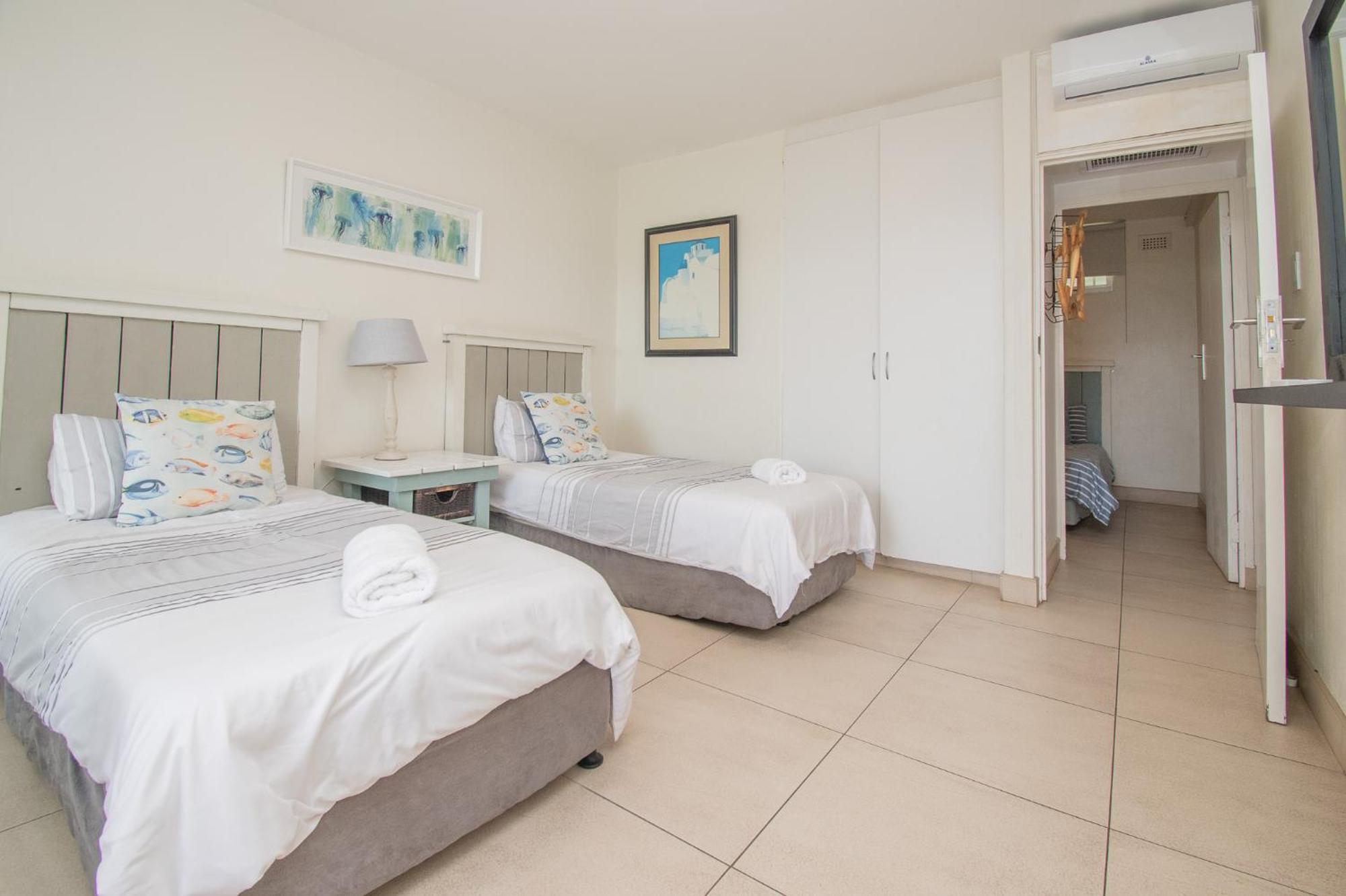 17 Kyalanga Umhlanga Rocks * Durban